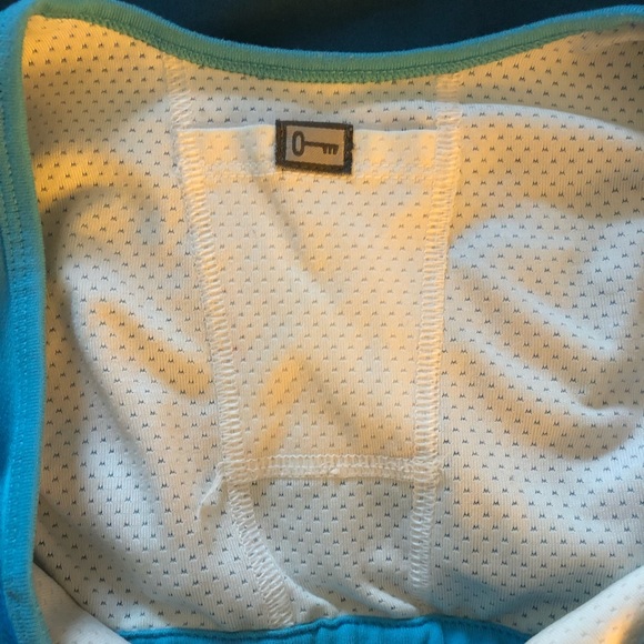 6/$45 🙌🏻 The North Face Sport Bra - Picture 3 of 4